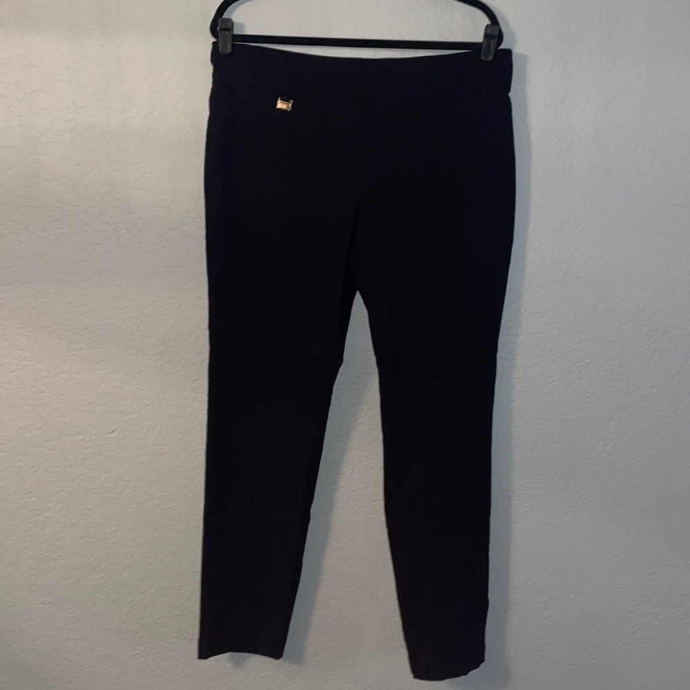 Black trousers
